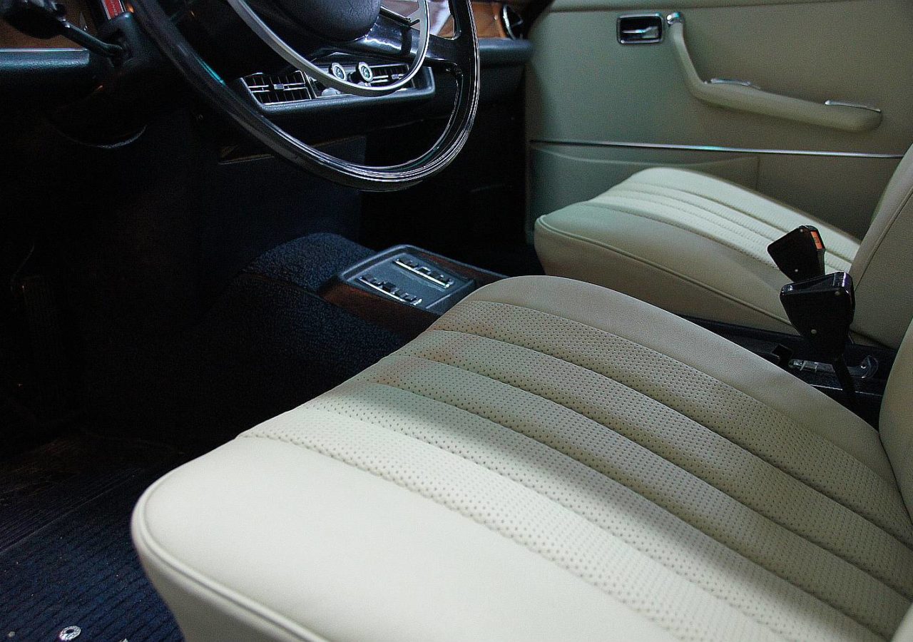 Mercedes-Benz 280 SEL 4.5  W108 Lederausstattung