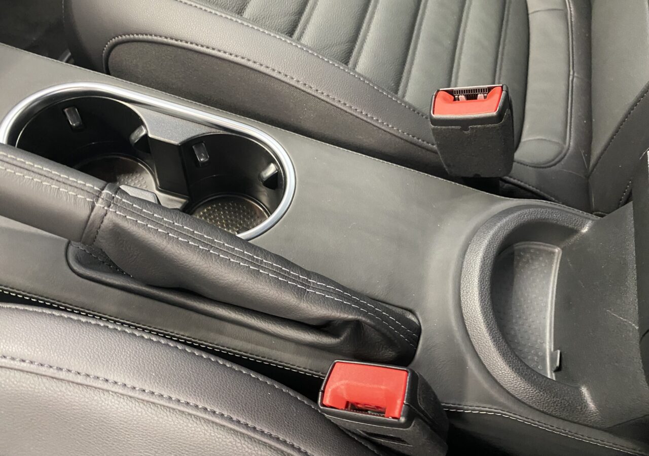 Innenausstattung VW Bettle mit Alcantara und leder