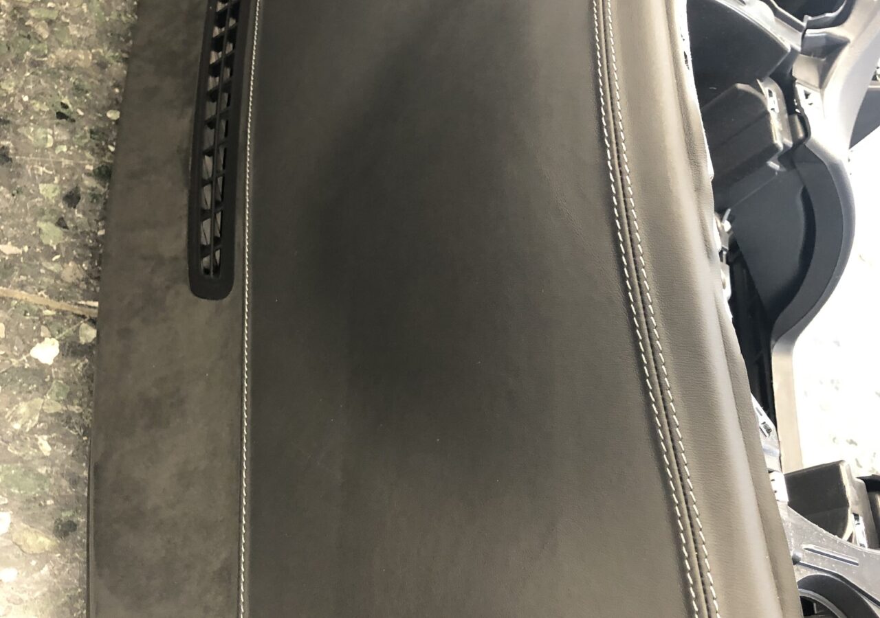 Innenausstattung VW Bettle mit Alcantara und leder